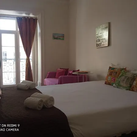 Chiado Happy Guest house